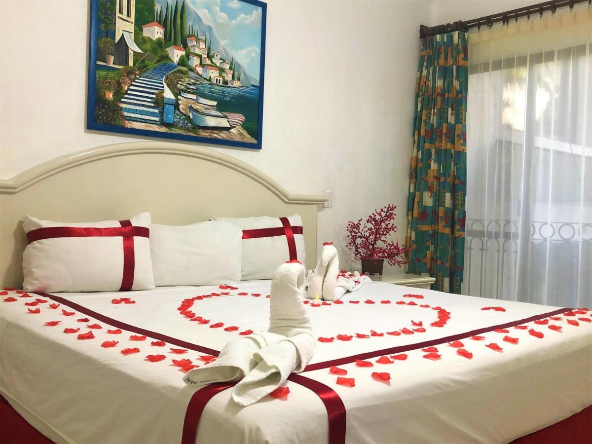 Hotel Costa Brava Manzanillo Ngoại thất bức ảnh